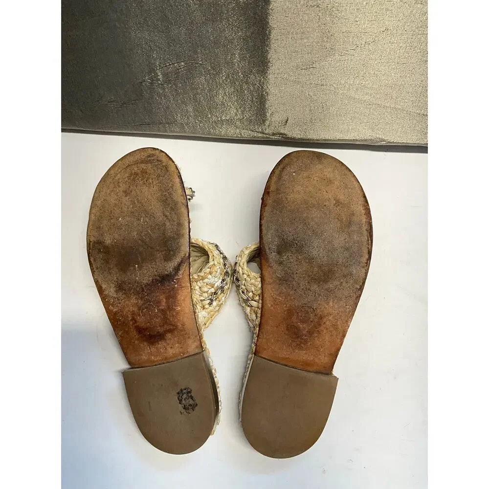 CHANEL size 38